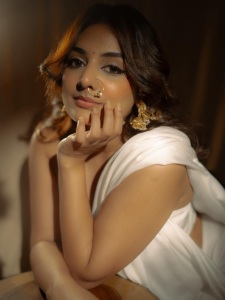 esther-anil-trending-photoshoot-photos-latest-025