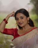 esther-anil-in-kerala-saree-with-simple-blouse-style-ideas-photos-003