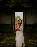 esther-anil-in-kerala-saree-with-simple-blouse-style-ideas-photos-004