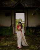 esther-anil-in-kerala-saree-with-simple-blouse-style-ideas-photos-006