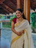 esther-anil-in-kerala-saree-with-simple-blouse-style-ideas-photos