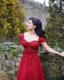 esther-anil-in-blood-red-heavy-work-gown-design-for-reception-ideas-photos-005