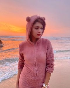 1_gayathri-suresh-new-photos-006