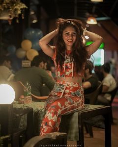 1_gayathri-suresh-new-photos-009