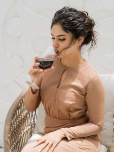 gayathri-suresh-bold-look-photoshoot-after-a-short-break-009