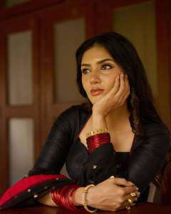 gayathri-suresh-in-onam-dhavani-set-outfit-ideas-photos-002