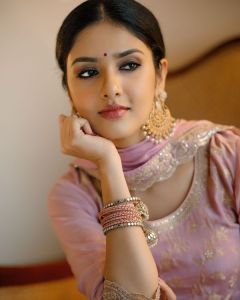 gayathri-suresh-in-peach-colour-sharara-suit-dress-photos-008