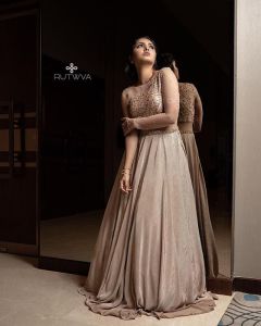 gayathri suresh instagram pics-013