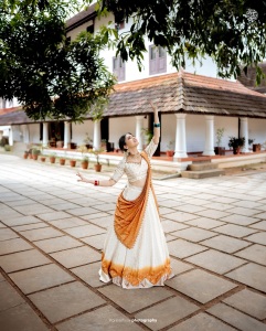 gayathri-suresh-kerala-saree-photos-010