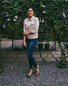 gayathri suresh latest photos gallery 012-001