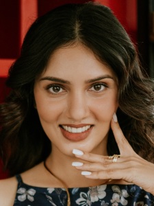 gayathri-suresh-new-look-and-latest-photos-007
