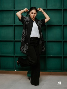 gayathri-suresh-new-look-and-latest-photos