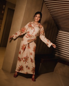 gayathri-suresh-new-look-and-makeup-style-photos-008