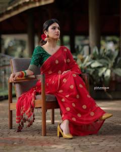 gayathri-suresh-new-red-saree-photos-002