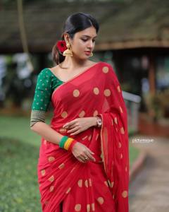 gayathri-suresh-new-red-saree-photos-003