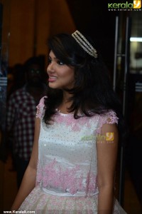 gayathri-suresh-pictures-300-00271