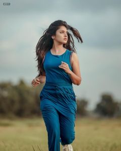 gayathri-suresh-workout-photos-004