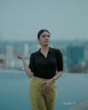 gayathri-suresh-in-loose-pants-with-top-combo-set-photos-002