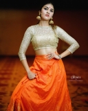 gayathri-suresh-in-orange-skirt-and-top-look-002