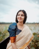 gayathri-suresh-kerala-saree-photos-006