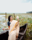 gayathri-suresh-kerala-saree-photos-016