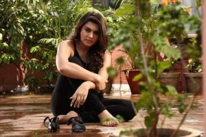 hansika-latest-pics79