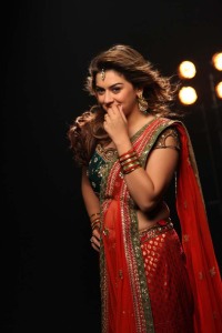 hansika-latest-stills-00230