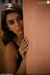 hansika-latest-stills65