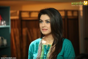 hansika-motwani-new-photos-00243