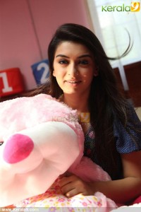 hansika-motwani-new-stills-00268