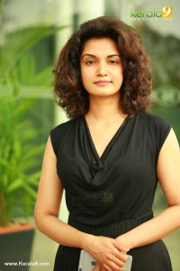 actress-honey-rose-latest-pics-0837-00670