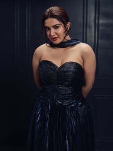 actress-honey-rose-viral-photo-trending-dressing-style-012