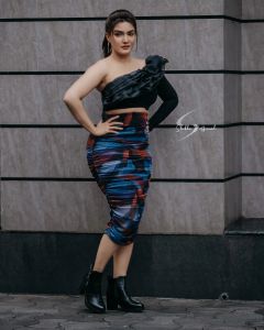 honey-rose-glamour-photoshoot-photos-001