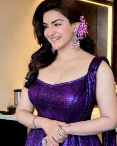 honey-rose-in-blue-color-dress-photos-007