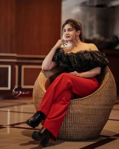 honey-rose-in-jumpsuit-dress-style-photos-006