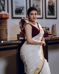 honey-rose-in-onam-saree-001