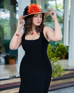 honey-rose-latest-images-in-black-dress-051-002