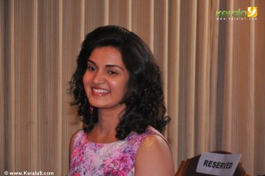 honey-rose-latest-photos-00636