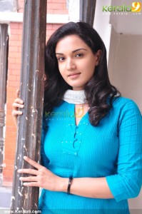 honey-rose-new-stills-00137