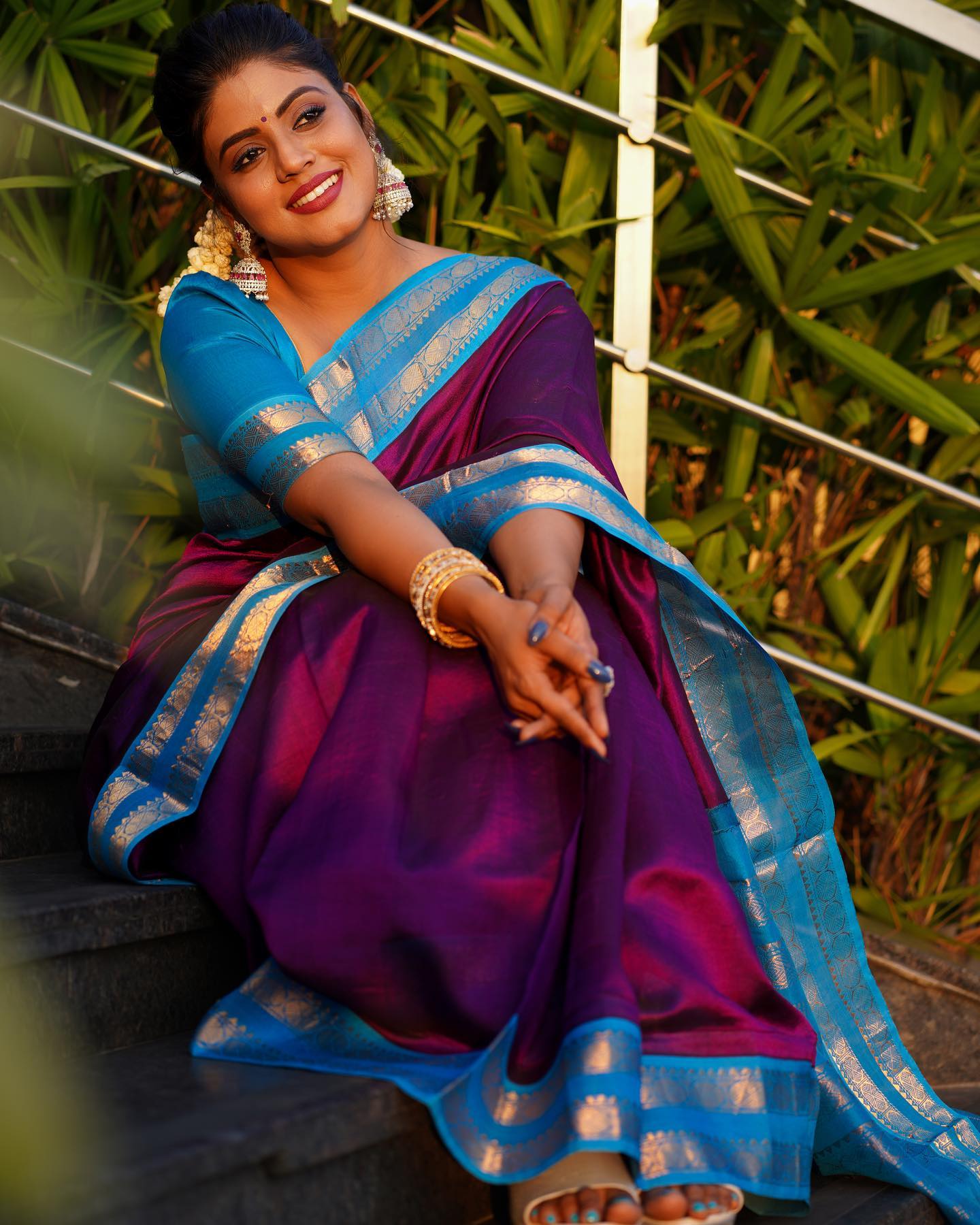 actress-iniya-in-saree-photos-003.jpg