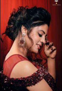 actress-iniya-latest-photos-hd