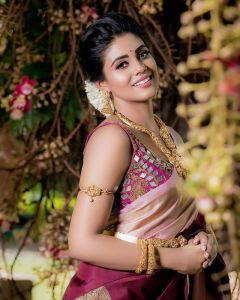 actress iniya new photos 0832-005