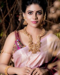 actress iniya new photos 0832