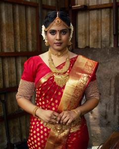 actress-iniya-new-photos-latest-22325-005