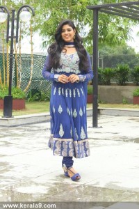 iniya-latest-images-00144