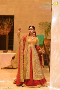 iniya-latest-images-110-00387