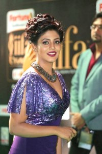 iniya-latest-images-574-00143
