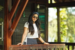 iniya-latest-instagram-002