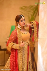 iniya-latest-photo-gallery-66683