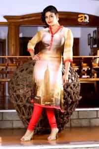 iniya-latest-photos-00139